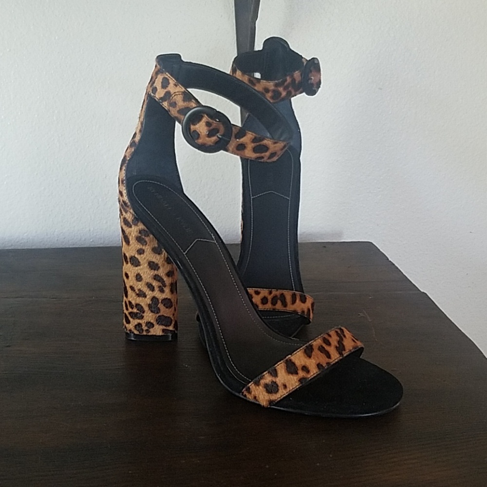 Kendal & Kylie block heel